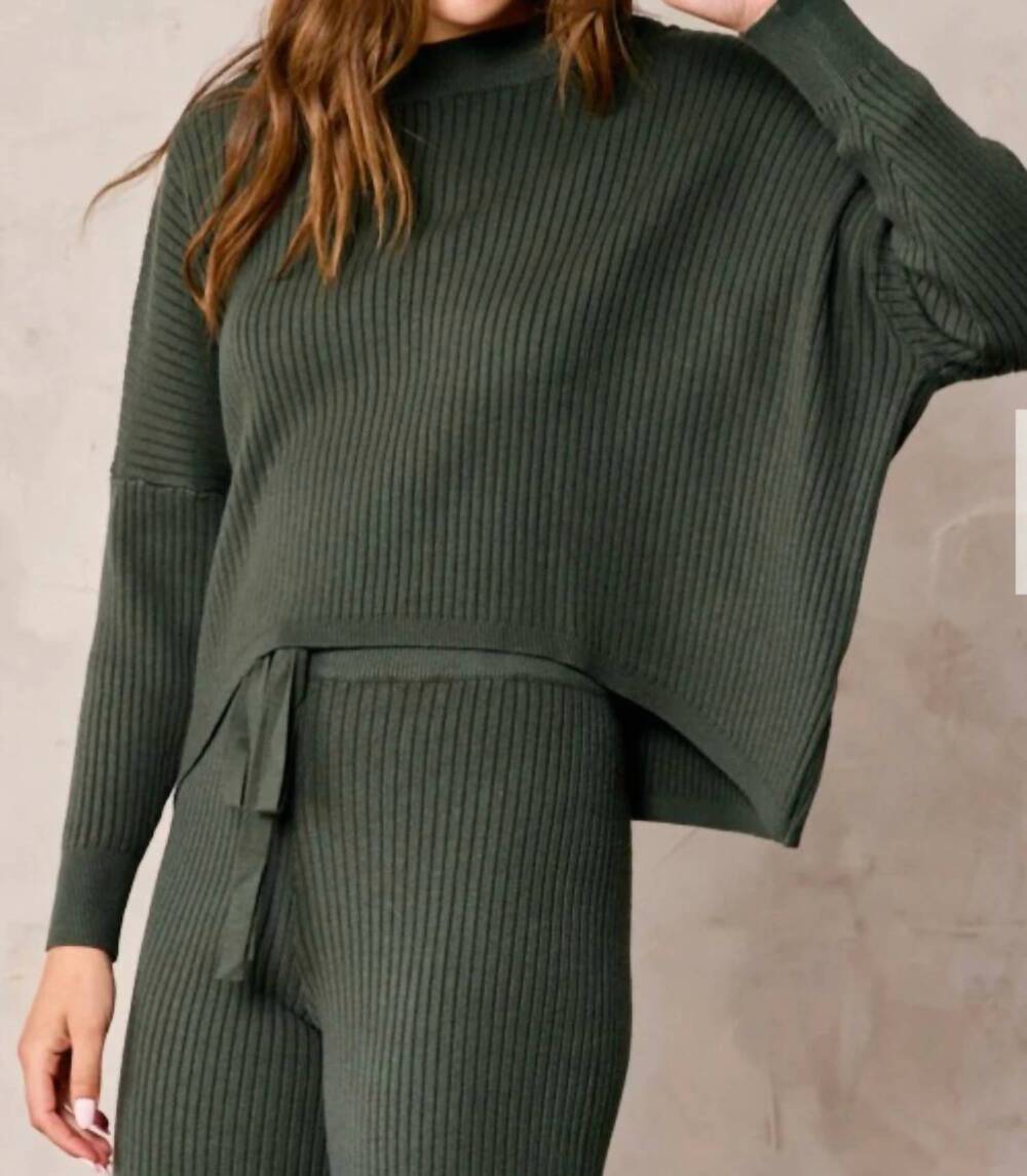 NEW TEA N ROSE ribbed crew sweater in dark green
